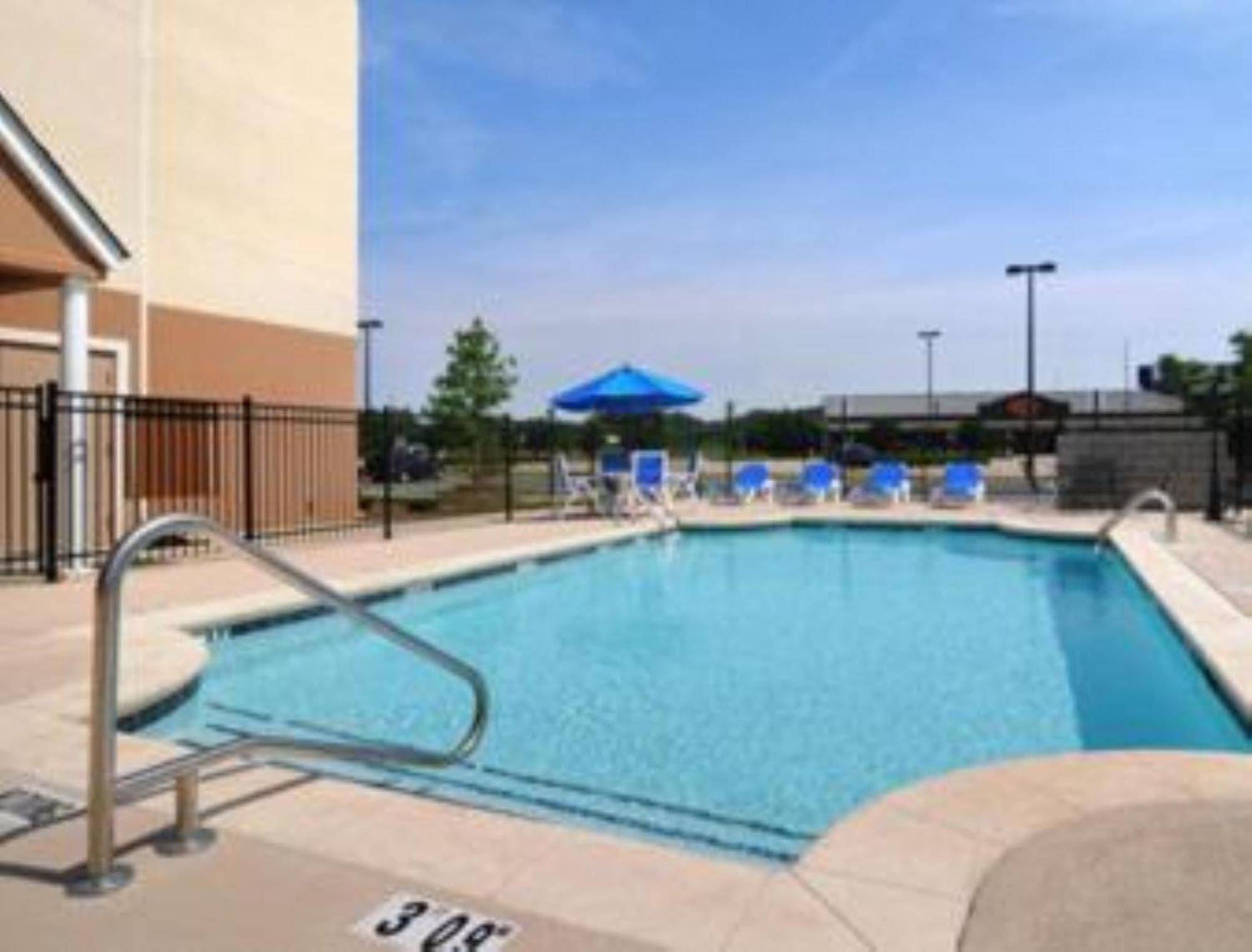Microtel By Wyndham Perry National Fairground Area I-75 Экстерьер фото