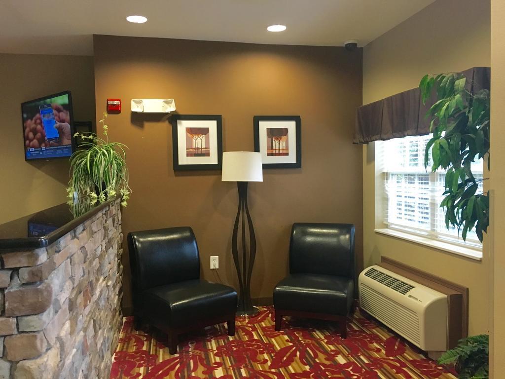 Microtel By Wyndham Perry National Fairground Area I-75 Экстерьер фото